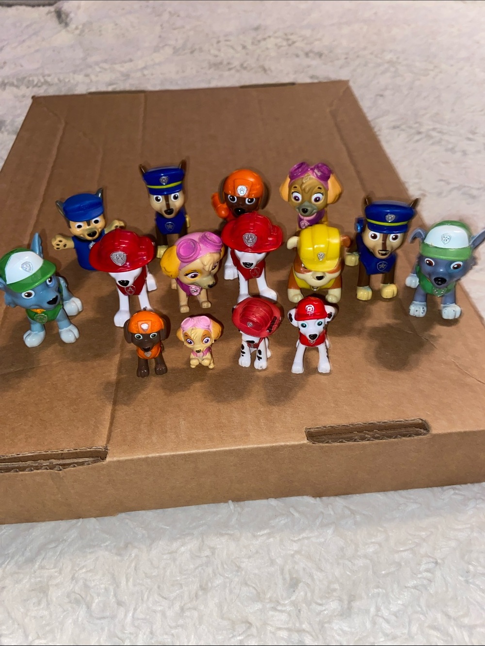 Paw Patrol Figures and Vehicle Playset Bundle 14 figures 7 vehicles - Picture 5 of 8